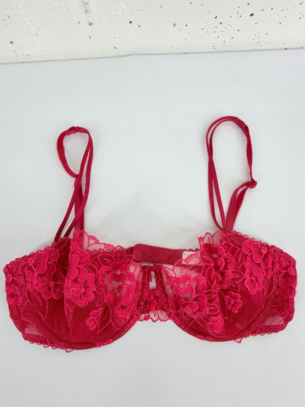 Victoria’s Secret Size 34C Angels Red Lace Demi Bra